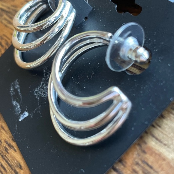 Triple Hoop Earrings Silver Stud Back Pierced - Picture 3 of 3